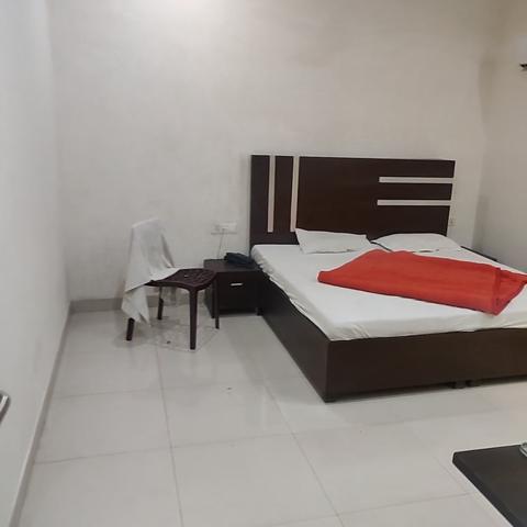 Hotel D C Vilas - Traveller Photo