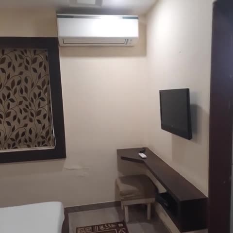 Hotel Mansarovar - Traveller Photo