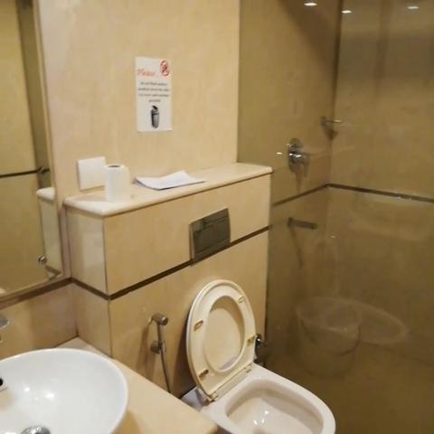 Hotel Royale Park - Traveller Photo