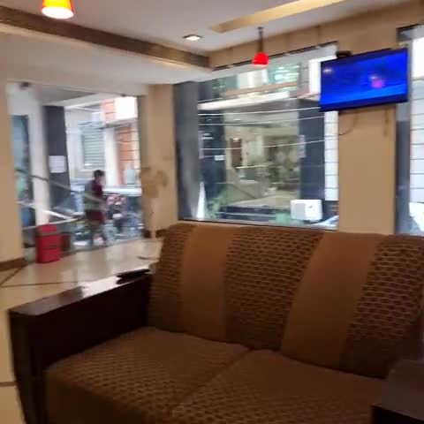 Hong Kong Inn - Traveller Photo