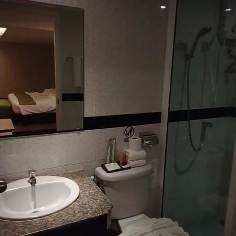 Golden Jade Suvarnabhumi Airport Hotel - Traveller Photo