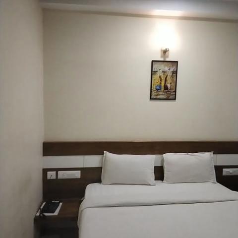 Hotel RK Renaissance - Traveller Photo