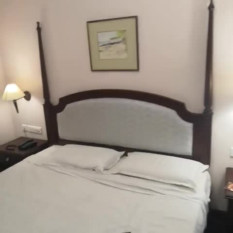 Holiday Hotel - Traveller Photo