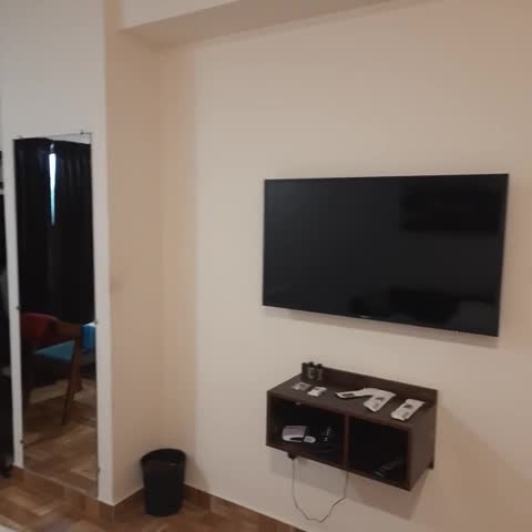 Seasons Hotel - Traveller Photo