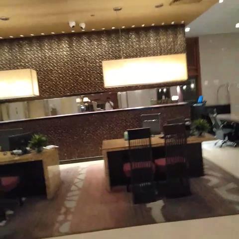Cinnamon Lakeside Colombo Hotel - Traveller Photo