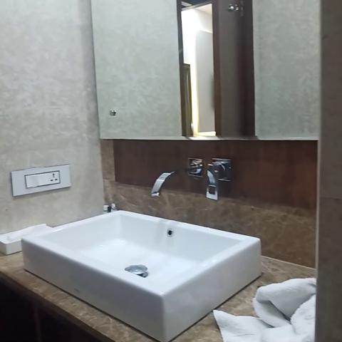 Comfort Hotel GMS Grand - Traveller Photo