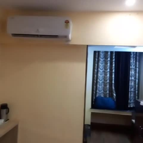 Svc INN - Traveller Photo