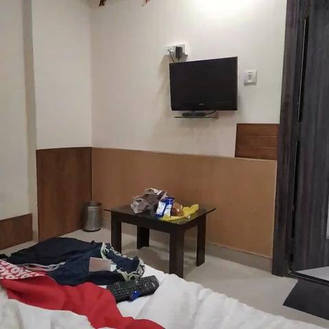 Super Townhouse Lords Inn Regency - Traveller Photo