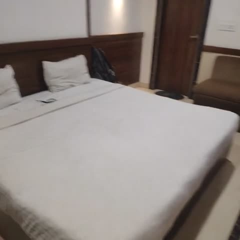 Hotel Paras - Traveller Photo
