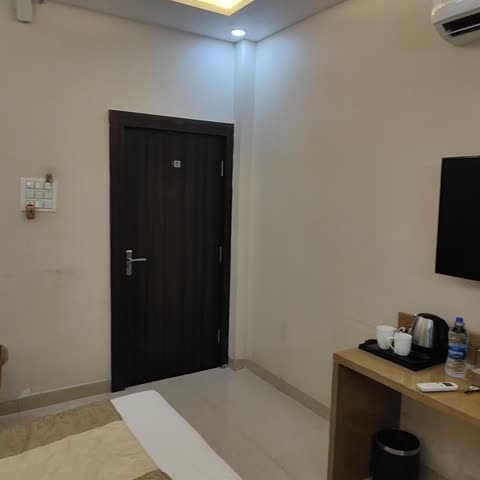 Hotel Yuvraj Grand - Traveller Photo