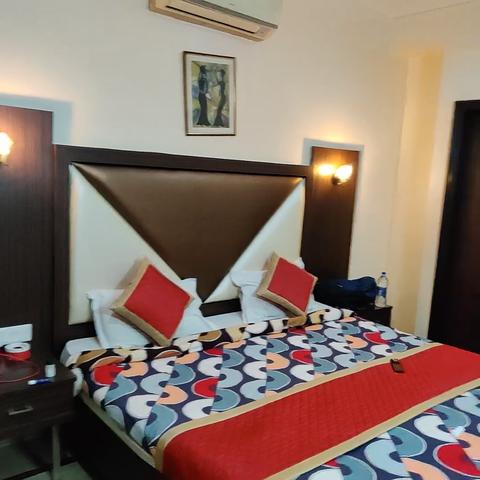 Hotel Paramount - Traveller Photo