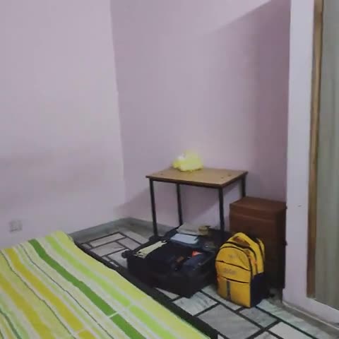 House No 87 - Traveller Photo