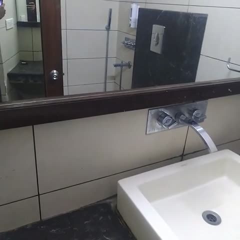 Hotel Downtown  - Traveller Photo