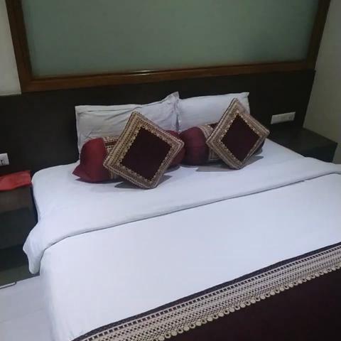 Hotel Silver Palace - Traveller Photo