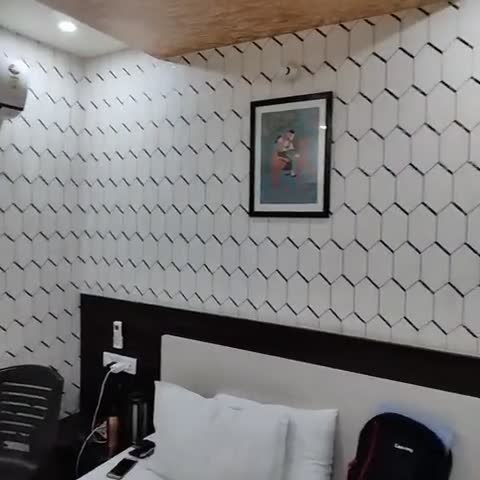 STAY INN - Traveller Photo