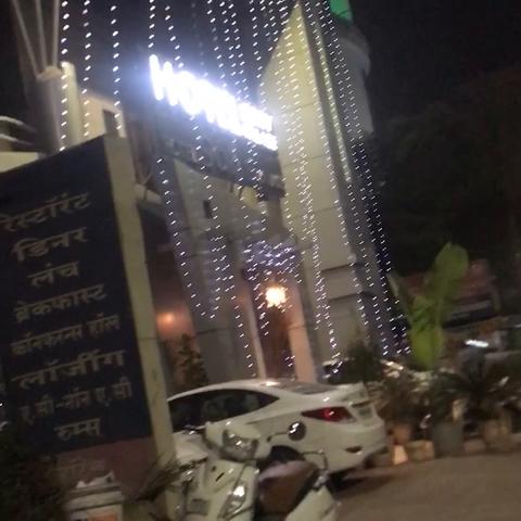 Hotel Sony Palace - Traveller Photo