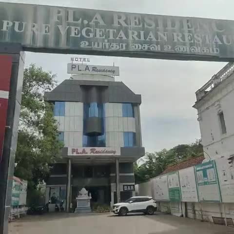 PL.A.RESIDENCY - Traveller Photo