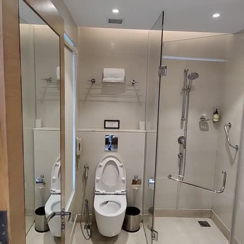 Lemon Tree Hotel Lucknow - Traveller Photo