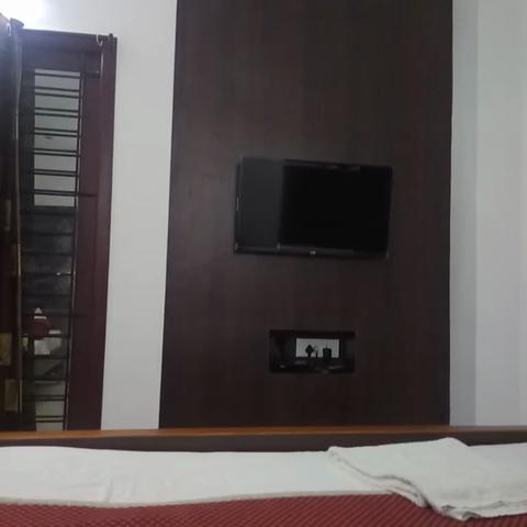 Lakeview hotel - Traveller Photo