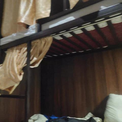 Almas Dormitory 24hours Air Condition - Traveller Photo