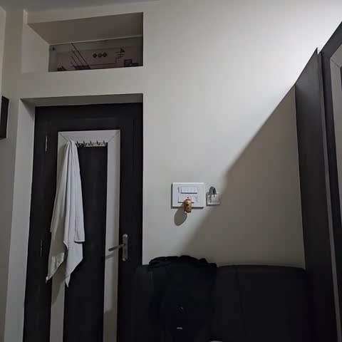 Hotel Embassy International - Traveller Photo