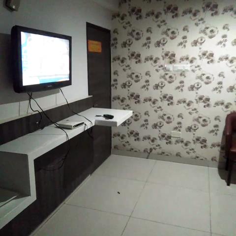 Hotel Shaheen International - Traveller Photo