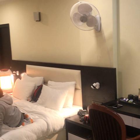 Hotel Clarks Inn, Bhowali - Traveller Photo