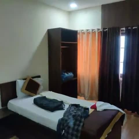 Hotel Guru Inn - Traveller Photo