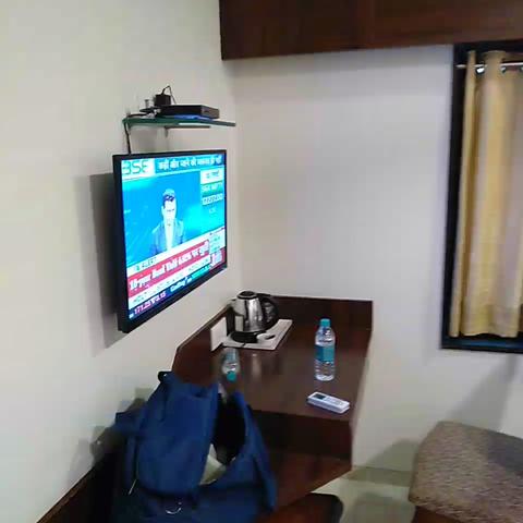 hotel 24 seven - Traveller Photo