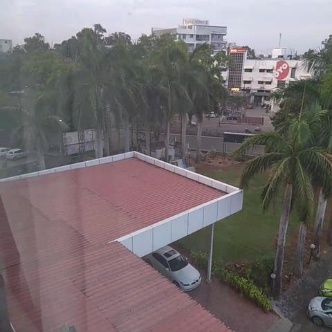 Quality Inn Regency - Traveller Photo