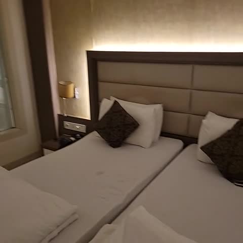 Hotel Vista INN - Traveller Photo