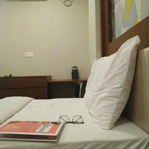 Seamens Club And Hotel  - Traveller Photo