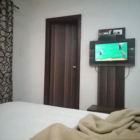 Hotel Ranuja - Traveller Photo
