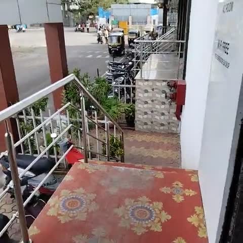 Hotel Crystal Court - Traveller Photo