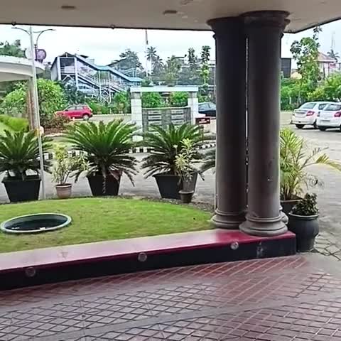 Hotel Merlin International - Traveller Photo